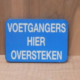 Voetgangers oversteken